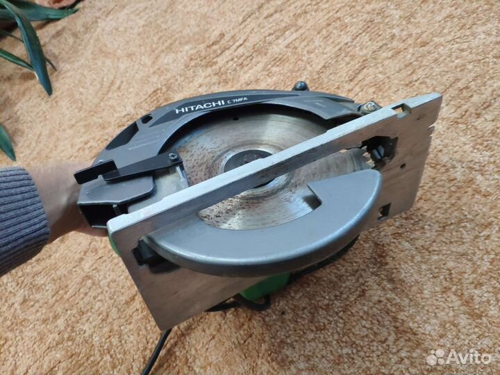 Циркулярная пила Hitachi C7MFA на ремонт или з/ч