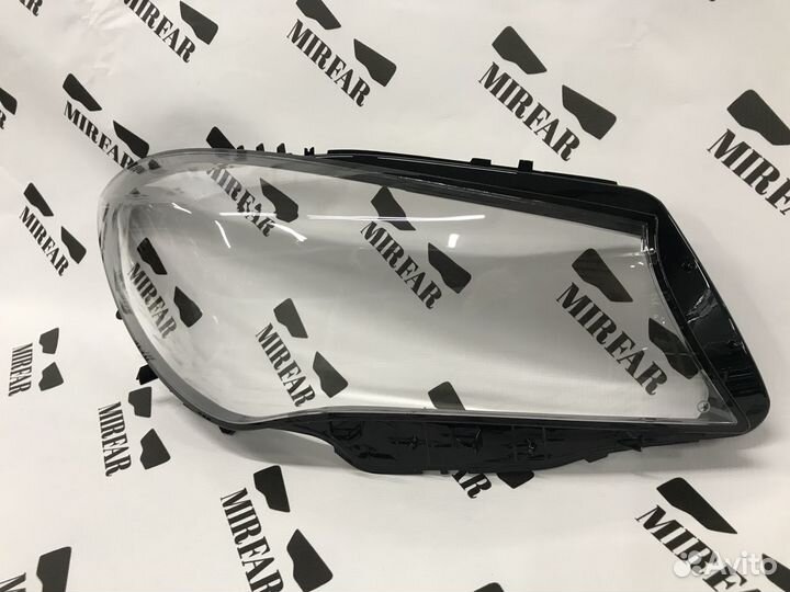 Правое стекло фары Mercedes-Benz CLA x117 16-19