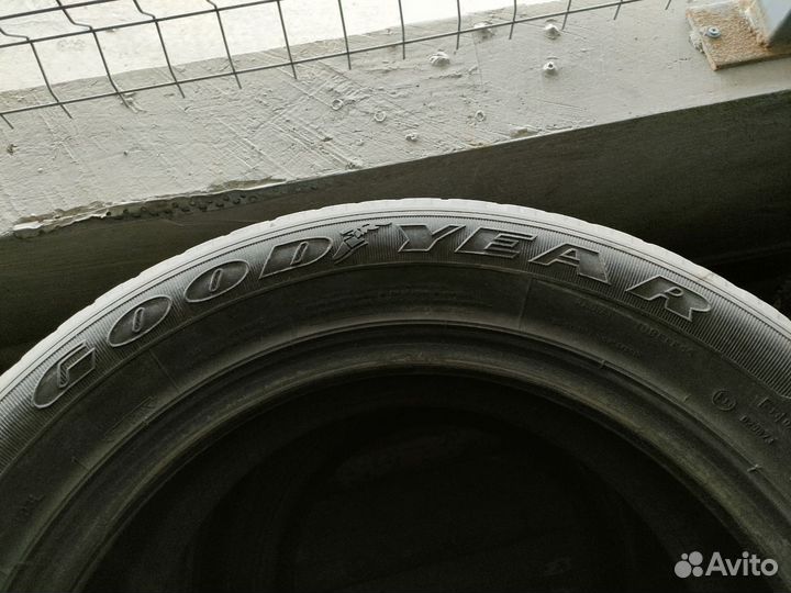 Goodyear Wrangler HP All Weather 235/60 R18