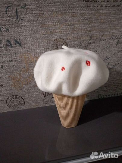 Берет женский