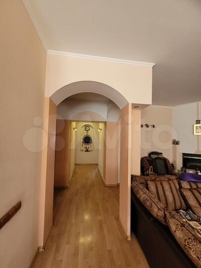 3-к. квартира, 80,5 м², 1/3 эт.