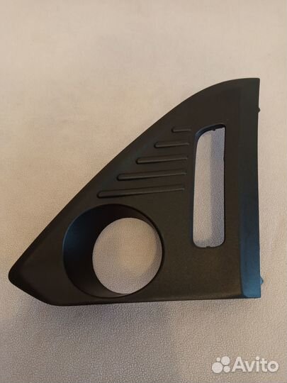 Фара противотуманная Toyota Roomy правая комплект