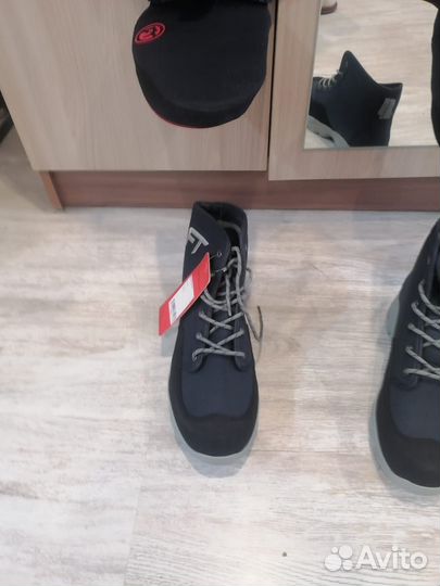 Продам комплект вейдерсы и ботинки