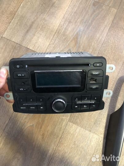 Штатная магнитола renault duster