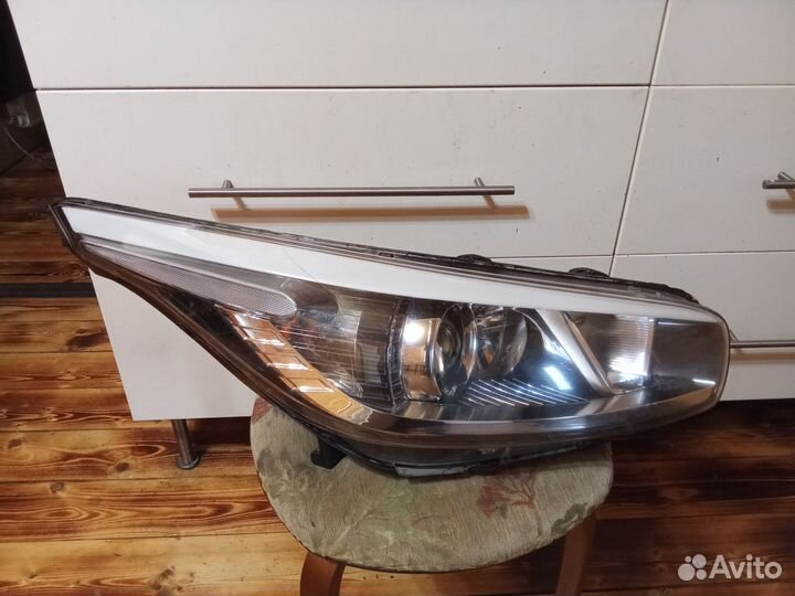 Фара правая киа сид с 12 по 18 год 92102-А2000