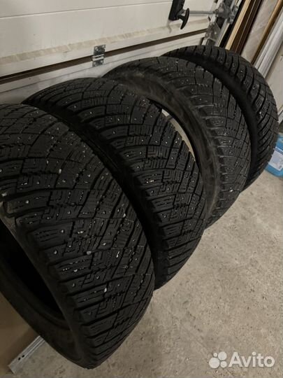 Goodyear Ultragrip Ice Arctic 235/60 R18