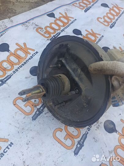 Главный тормозной цилиндр Nissan X-Trail T30