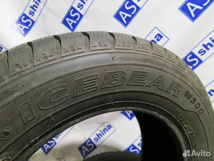 Hankook IceBear W300 235/65 R17 101K