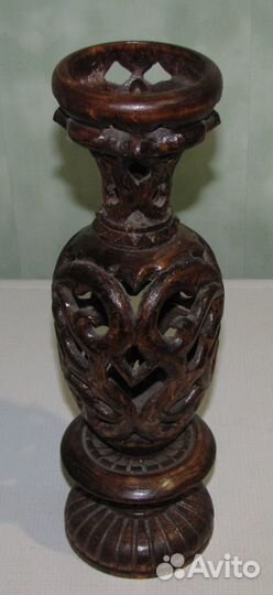 Ваза деревянная, резная