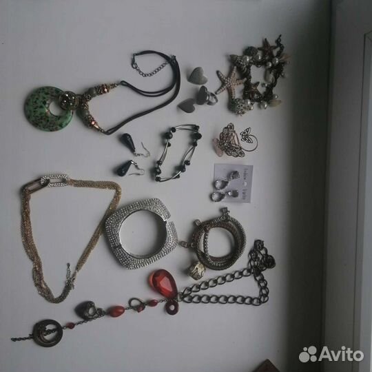 Серьги, подвески, браслеты