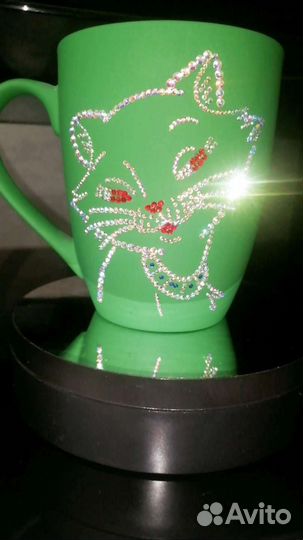 Кружка со стразами