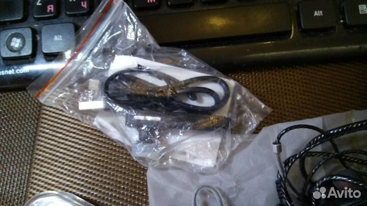 Наушники, гарнитуры