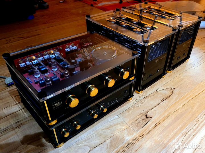 Audiovalve Sunilda black/gold фонокорректор