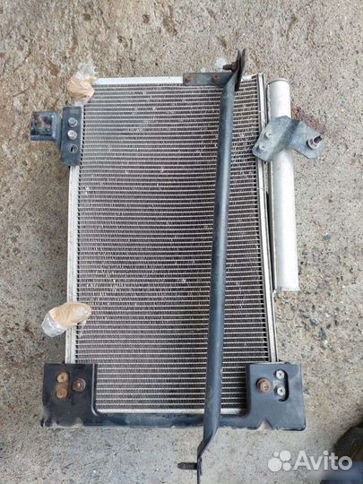 Радиатор кондиционера Isuzu FRR90