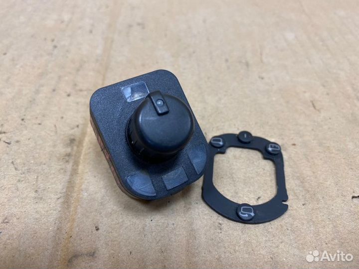 Блок управления зеркалами Audi A4 8E AUK 2006