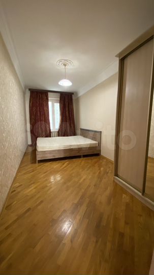 2-к. квартира, 60 м², 3/5 эт.