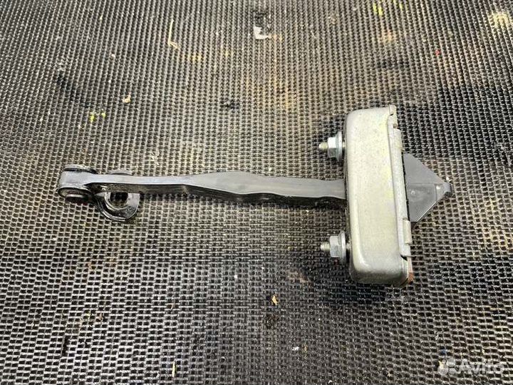 Ограничитель двери передний правый Mazda Cx-5 KF