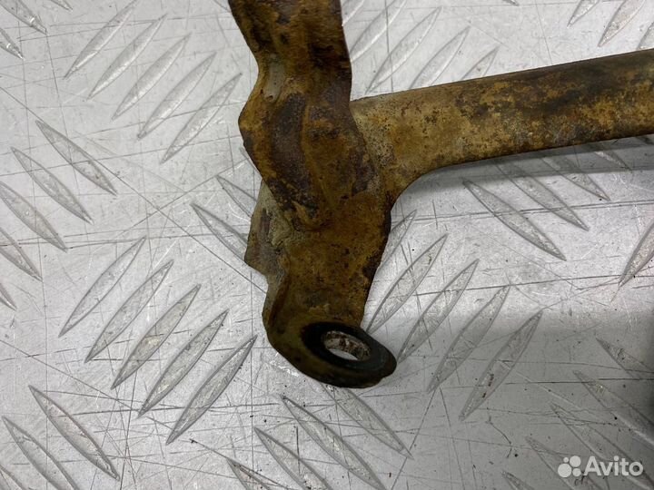 Б/У Крепление тросика газа (кронштейн) Toyota