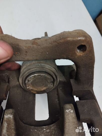 Суппорт задний octavia a5