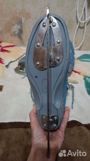 Коньки фигурные, утепленные39 размер