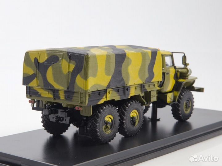 Урал 4320-31 бортовой с тентом (камуфляж) SSM1471