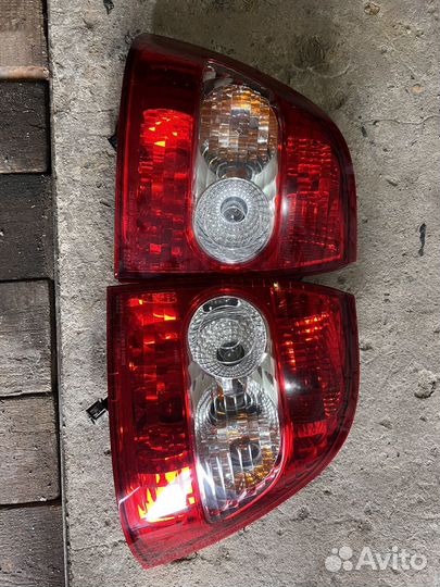 Задние фары на priora 1