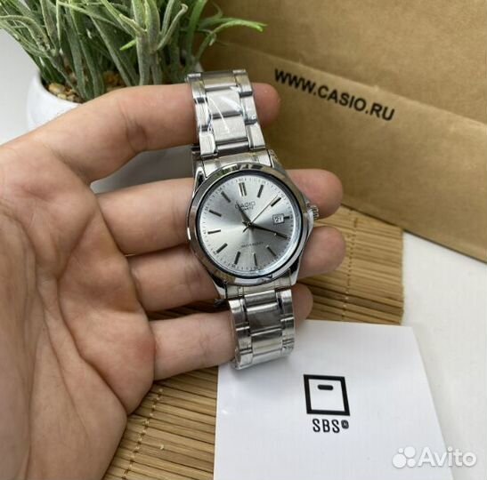 Часы наручные