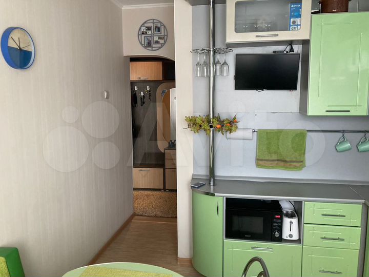 2-к. квартира, 52 м², 4/9 эт.