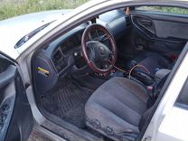 Hyundai Elantra 2.0 MT, 2002, 260 000 км, с пробегом, цена 155 000 руб.