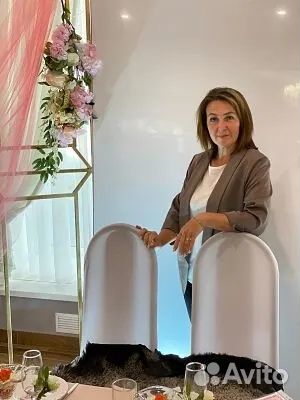 Ведущая праздничных торжеств (Тамада)