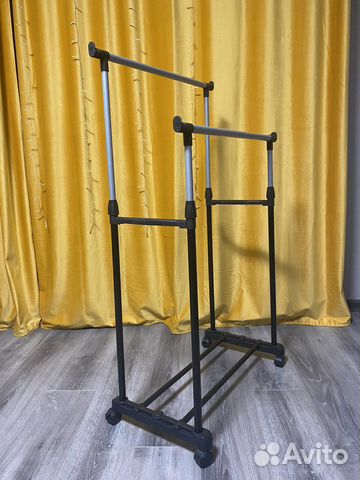 Вешалка для одежды напольная