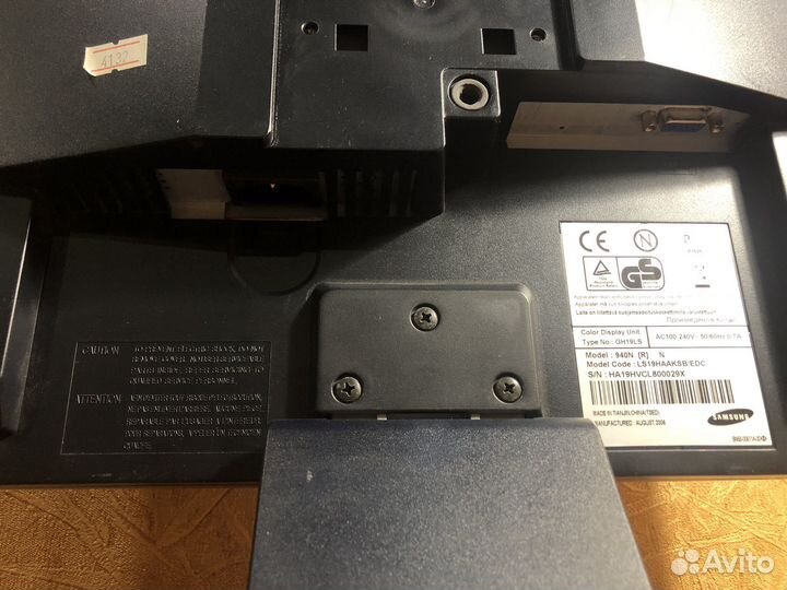 Монитор Samsung SyncMaster 940n