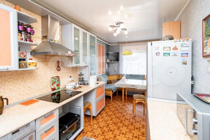 Дом 202 м² на участке 13 сот.