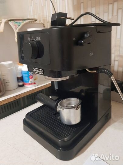Кофеварка рожковая delonghi