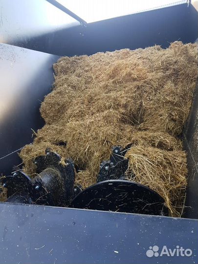 Миксер-кормораздатчик Celikel Brassus H5, 2024