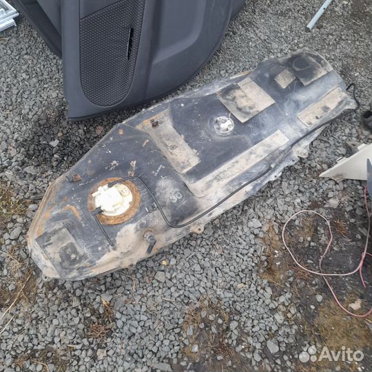 Бензобак toyota rav 4 2008г.в