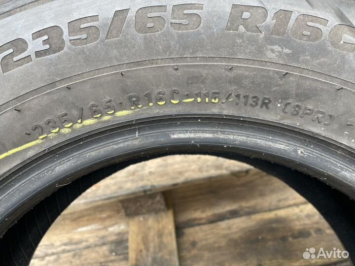 Pirelli Carrier 235/65 R16C