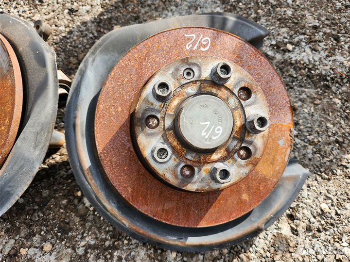 Кулак поворотный Audi A3 8P BSE 2004-2013