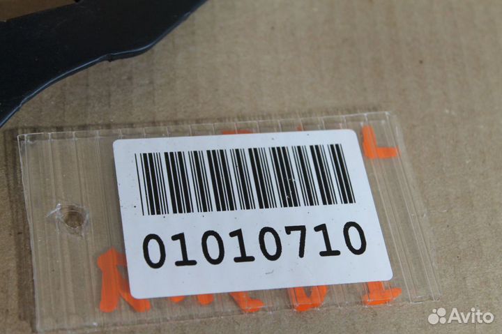 Кронштейн амортизатора стекла багажника Ford Kuga