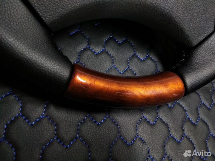 Руль на toyota camry 40 в сборе