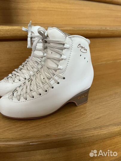 Фигурные коньки edea overture 235