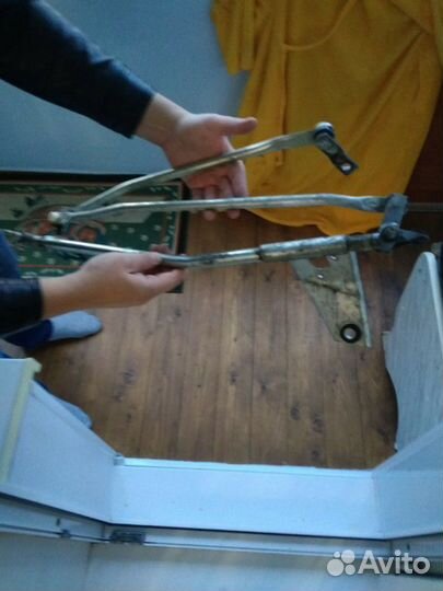 Трапеция дворников