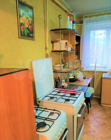 Комната 14 м² в 5-к., 2/2 эт.