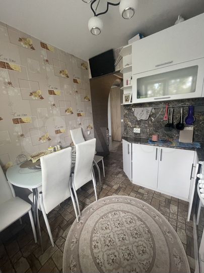 2-к. квартира, 43 м², 5/5 эт.