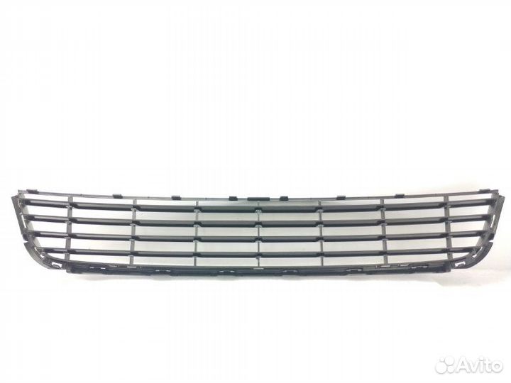 Решетка в бампер передняя Volkswagen Golf 6 1.4