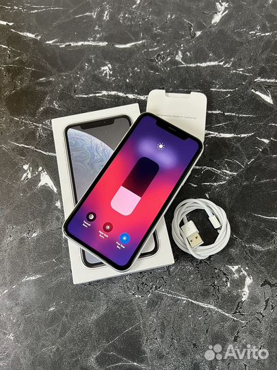 iPhone Xr, 64 ГБ