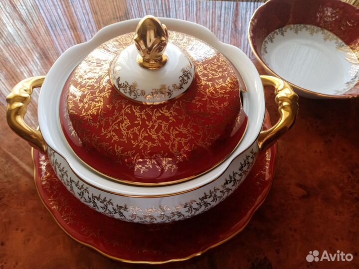 Столовый сервиз новый