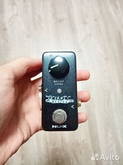 Педаль эффекта для электрогитары (ревёрб)