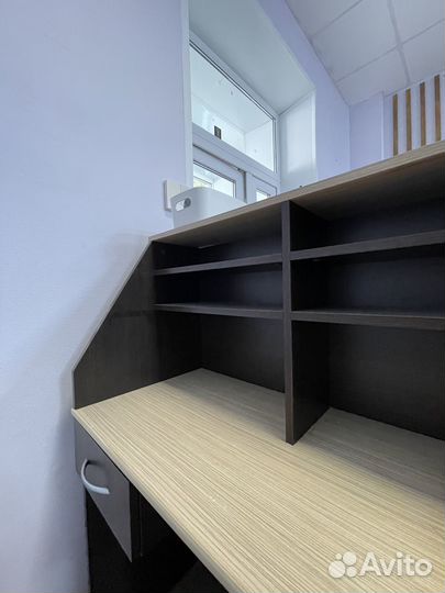 Стойка ресепшн