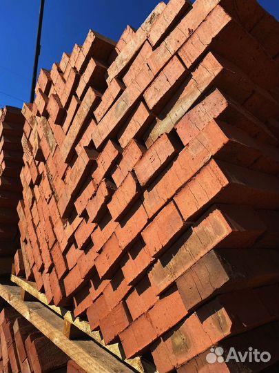 Прочный керамический кирпич